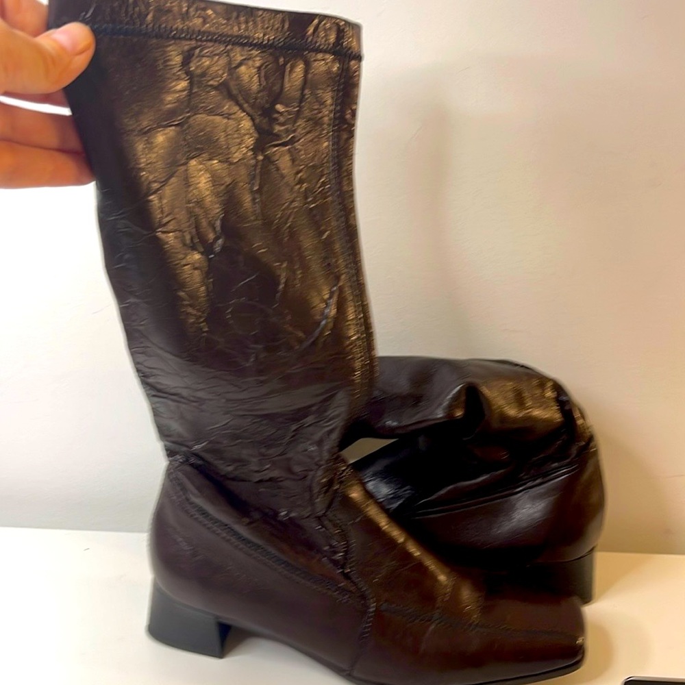 New without tags reikers long brown leather boots size 6.5.